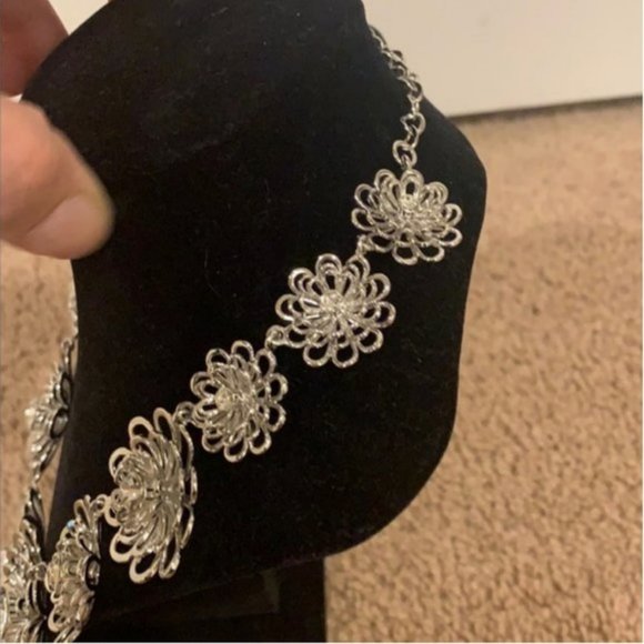 kate spade oops a daisy silver flower necklace nwo - Picture 8 of 8